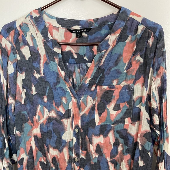 Zac & Rachel XL, Roll Tab Sleeve, lightweight multi color Women's top - Picture 2 of 11